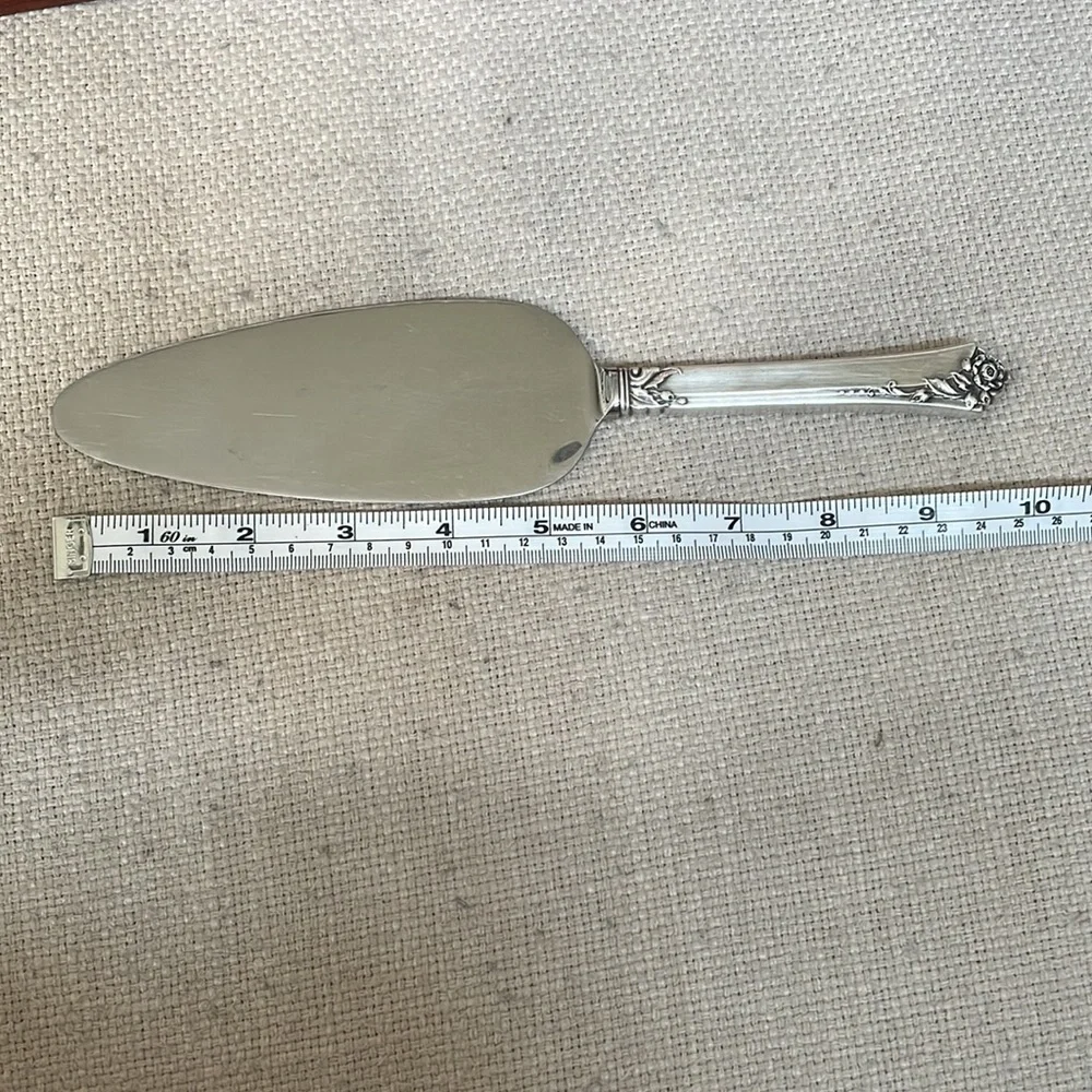 Oneida Dámaso Rose Heirloom Sterling Silverware - Picture 3 of 7